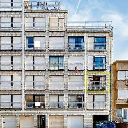 In Belgium 50m From The Sea, Cleaning Included Apartamento