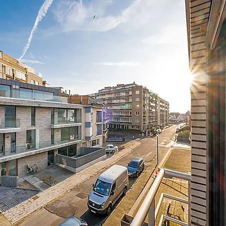 In Belgium 50m From The Sea, Cleaning Included Apartamento Koksijde